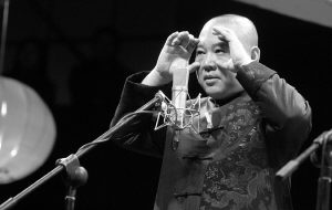 郭德纲否认相声涉嫌抄袭 自称其相声取材自演员及观众“闲聊”